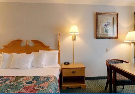 Americas Best Value Inn Uvalde