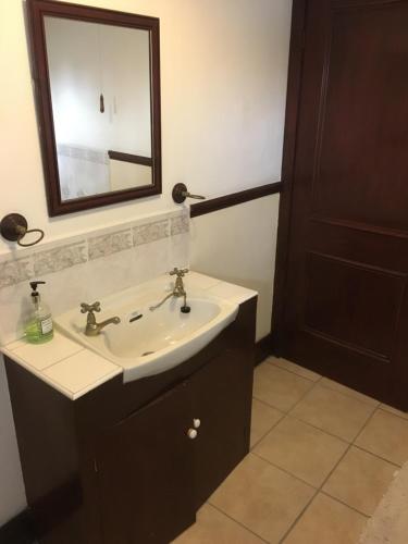 Stone Cottage - image 14