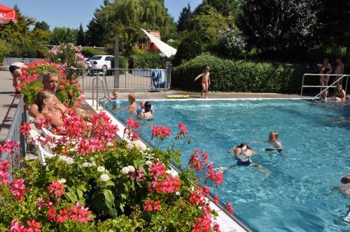 Lug ins Land Restaurant & Ferienwohnungen in Bad Bellingen, Deutschland