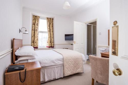 The Queens Hotel - image 27