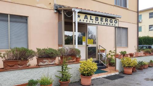  Albergo Bernardini, Pisa bei Cenaia