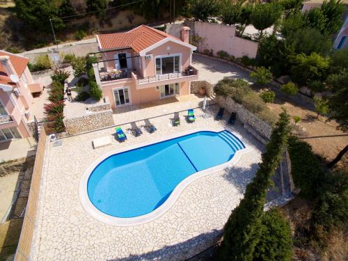  Villa Falcon, Ferienwohnung in Trapezaki