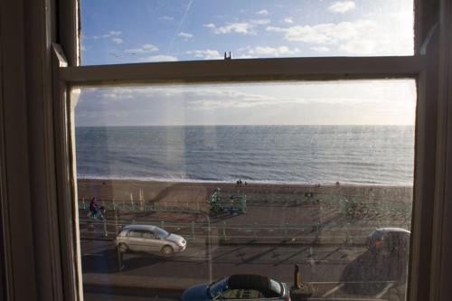 The View Brighton - image 3