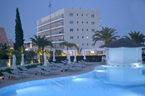 Sunrise Gardens Aparthotel - main image