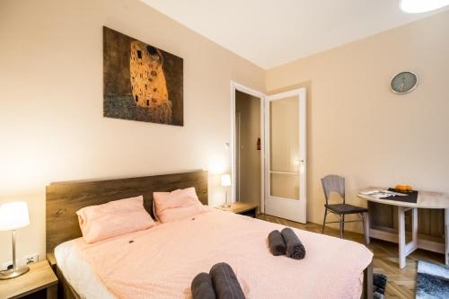 BpR Orange Dream Apartment 5