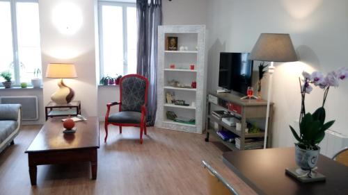 Les Chambres Hautes d'Anastasia - Accommodation - Rodez