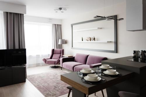 LuxLux Apartments Metro Slodowiec, Varšava (fotografie 8)