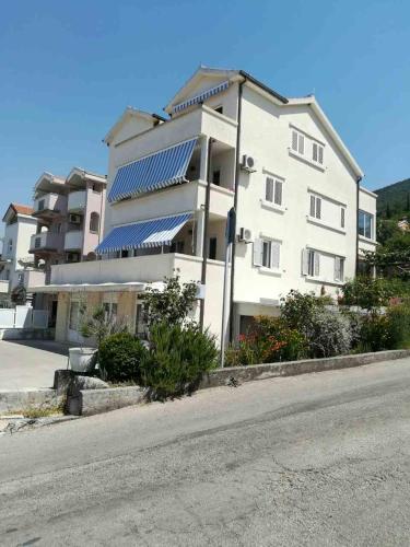 

Apartments Stjepcevic 1
