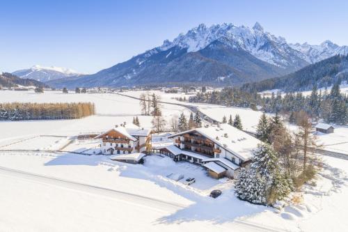 Hotel Hubertushof - image 11