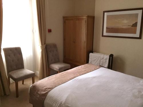 Chilterns Guest House - image 12
