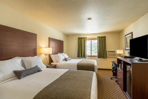 2 queen beds