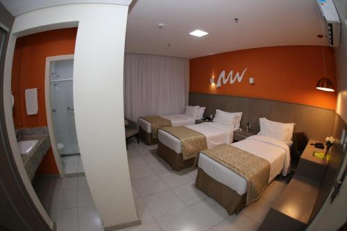 Deluxe Triple Room image 5