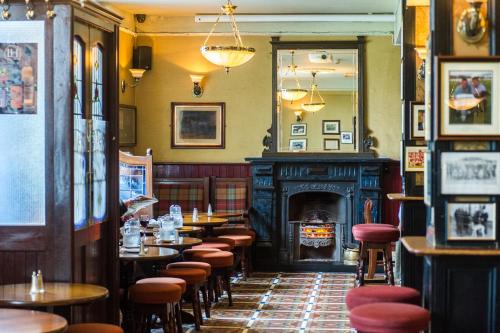 Pub/Lounge, Blarney Castle Hotel in Blarney