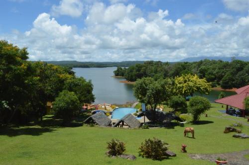 Porta Verde Resort Villas Caliraya