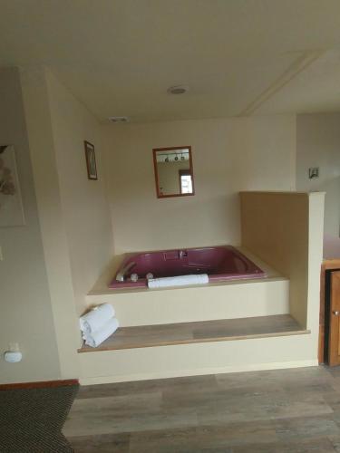 The Guesthouse Ocean View Cottages – Cannon Beach, OR
