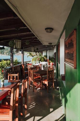 設施, 阿米莉亞卡薩酒店 (Hotel Casa Amelia) in 弗洛雷斯