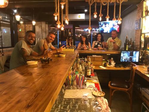 Blackjack Bar and Hostel – Chaweng Beach, UT