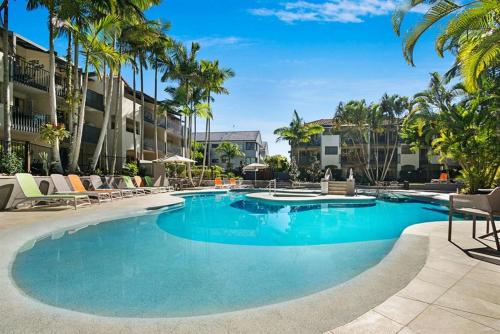 . Noosa Beach Apartment on HASTING ST French quarter resort.Noosa Heads