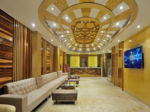 Lobby, The Gold Regency in New Delhi