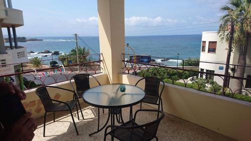 Honolulu Beach Apartments in Chania