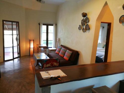Front desk [24-hour]