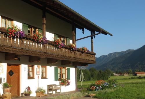 A szálláshely kívülről, Gästehaus-Bauernhof Buchwieser (Gastehaus-Bauernhof Buchwieser) in Unterammergau