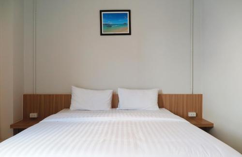 Phuket Marine Poshtel - SHA Plus