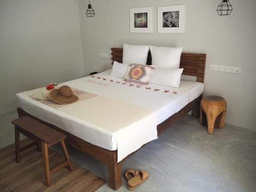 2 twin beds