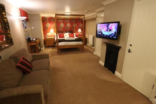 Woodlands - image 4