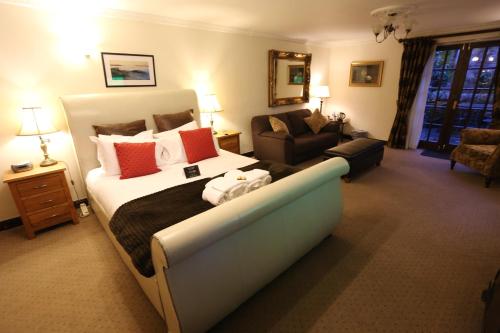 Woodlands Ideally located in the prime touristic area of Ambleside, Woodlands promises a relaxing and wonderful visit. The property features a wide range of facilities to make your stay a pleasant experience. T