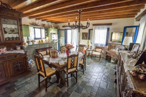 Golden Villa gîte à louer Mesariá