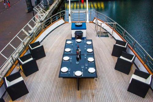 Absolute Pleasure Yacht