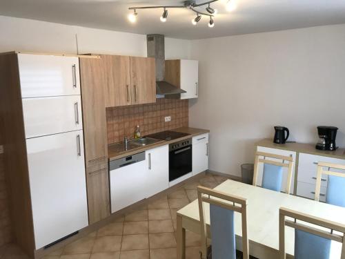 Konyha, Ferienwohnung Mittel-Gründau (Ferienwohnung Mittel-Grundau) in Grundau