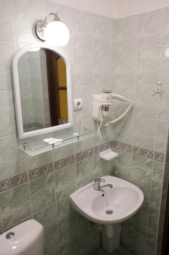 Atlant Hotel - image 10