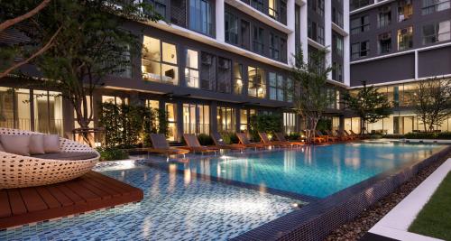 Ideo Mobi Sukhumvit - 1 min from On-Nut BTS - Pool, WIFI, Cable Ideo Mobi Sukhumvit - 1 min from On-Nut BTS - Pool, WIFI, Cable