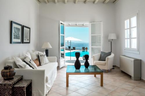  Capo Di Mykonos Resort in Agios Ioannis Mykonos
