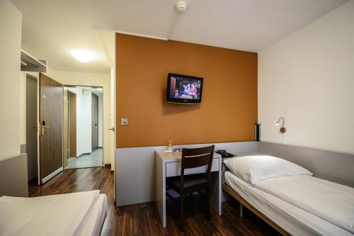 Alexander Guesthouse Zurich Old Town - image 4