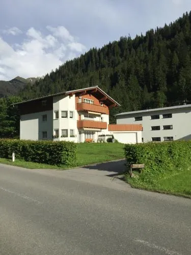 Landhaus Lackner in Klösterle am Arlberg, Österreich
