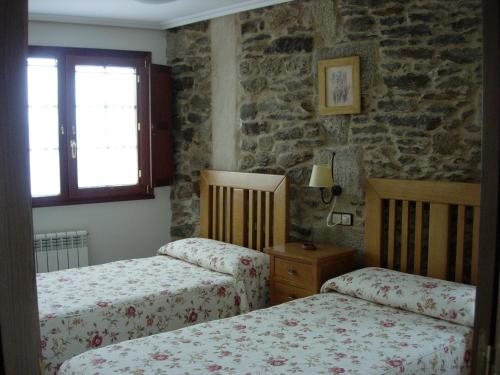 HOSTAL rustico 3 estrellas- Caldelas Sacra