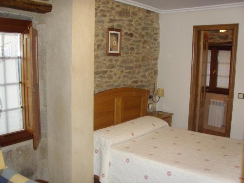 HOSTAL rustico 3 estrellas- Caldelas Sacra