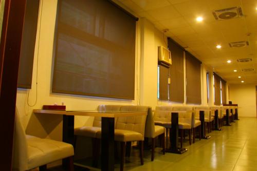 Restaurant, Shinyes Motel in Suao Township