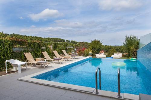 #FLH - Salted Lime Pool Villa gîte à louer Palioúri