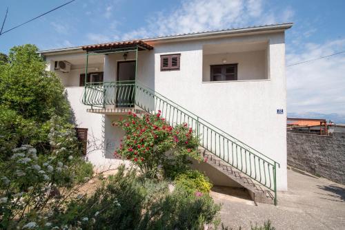 Apartment Alana - image 5