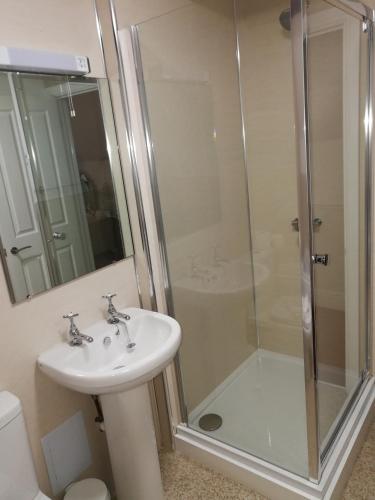 Crown Hotel Brackley Room Type - Double Room