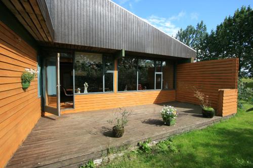 Jardín, Haukaberg House in Hornafjordur