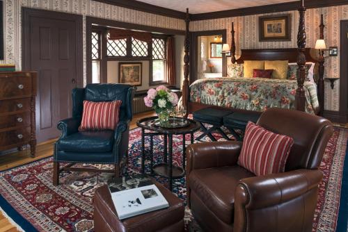Manor House Inn - image 3