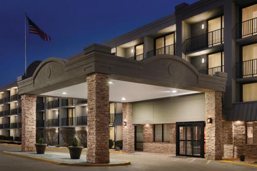 Country Inn & Suites by Radisson, Erlanger, KY