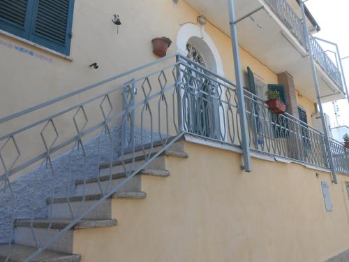  La casa nel borgo, Ferienwohnung in Arrone