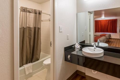 Motel 6-Arlington, TX - UTA in Arlington, USA