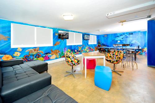 Facilities, South Beach Rooms and Hostel in Miami Beach (FL)